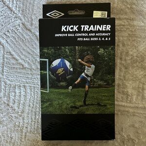Umbro Black Kick Trainer for Ball Control